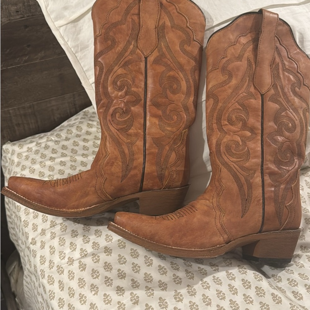 Ariat Brown Western Cowboy Boots